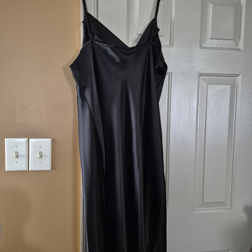 Bebe Elegant Black Satin Slip Dress - Picture 4 of 8